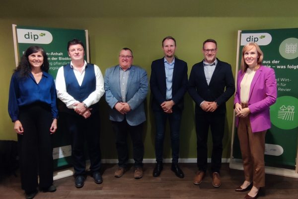 v.l.n.r.: Prof. Dr. Christine Fuhrmann, Prof. Dr. Thomas Brockmeier, Sven Borchert, Dr. Toni Grell, Tino Haring, Grit Müller