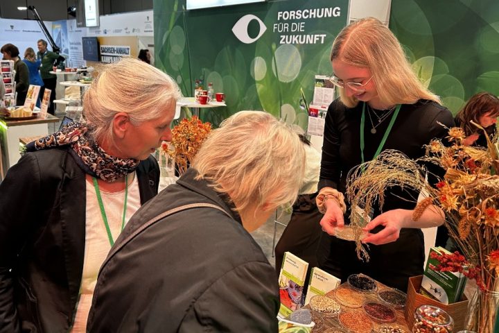 Grüne Woche 2026: DiP-SuSaKlim, Urte Grauwinkel und Melissa Arias präsentieren Superfoods aus Sachsen-Anhalt