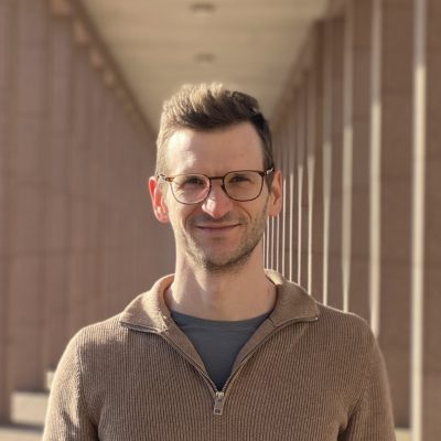 Proträtbild von Dr. Andreas Maurer